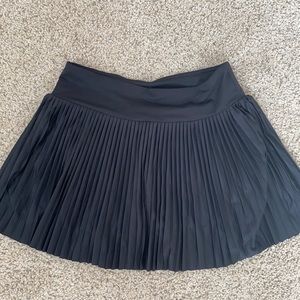 Black tennis skirt! never worn!